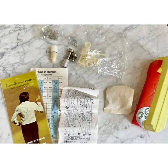 Vintage 70s Ronco Rhinestone and Stud Setter Kit - Picture 4 of 9